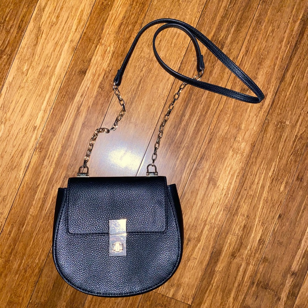 Crossbody purse
